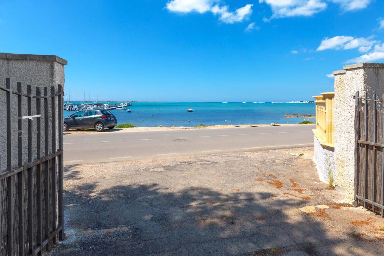 Residence Garden Sea Порто-Чезарео Экстерьер фото
